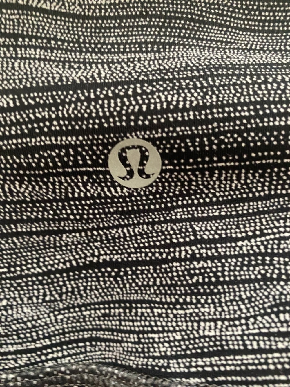 Lululemon cropped size 4 grey and black leggings - Picture 4 of 5